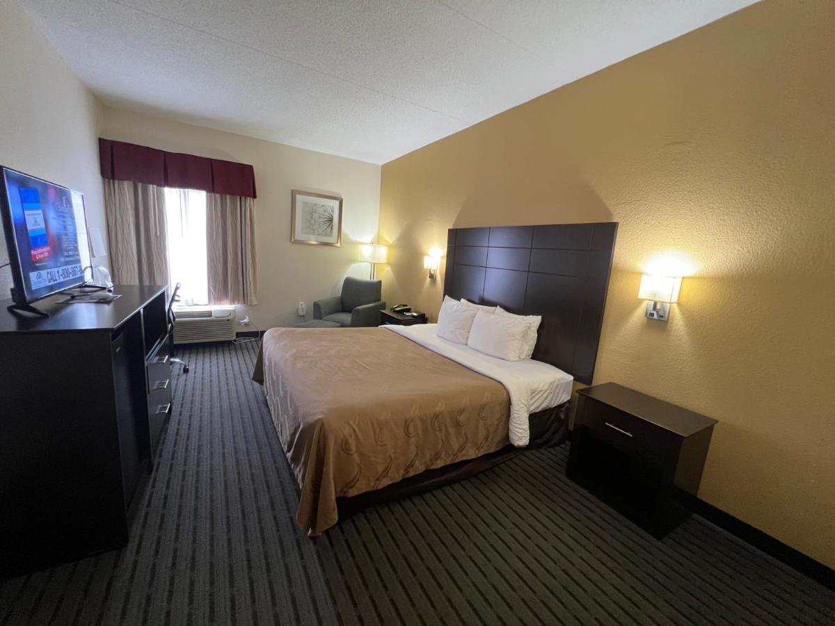 Quality Inn Richmond Airport Sandston Exterior foto